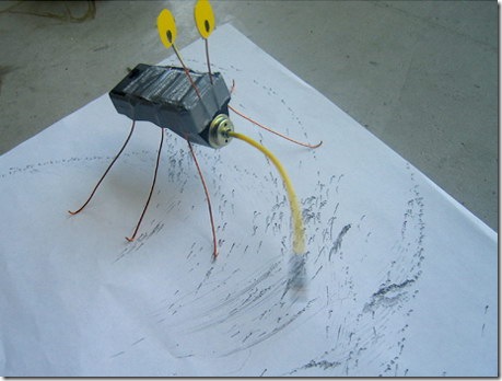 Read more about the article Kinetic Drawing Bug – DIY Instructions