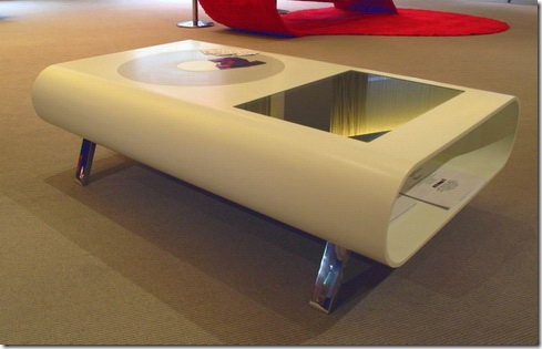 Read more about the article iTable – Coffee Table Based on the Design of the Original iPod