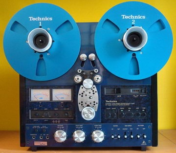 Read more about the article Gallery Of Retro Custom Tape Decks