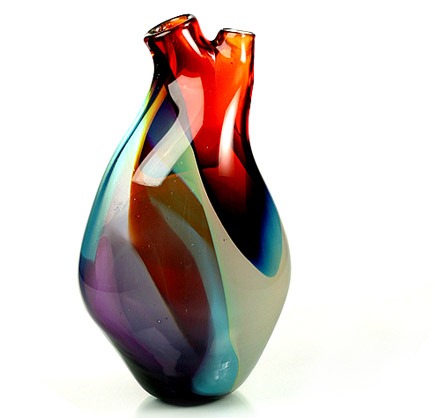 Read more about the article Beautiful Heart Shaped Vase