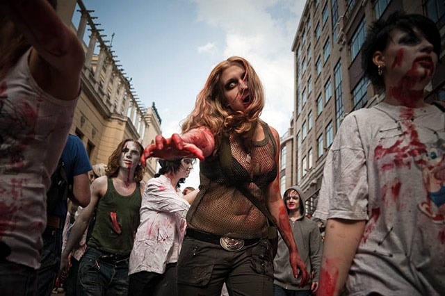 Read more about the article Zombies Invading Moscow – Photo Gallery