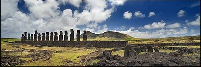 Read more about the article Easter Island Statues – Stunning Photo Gallery