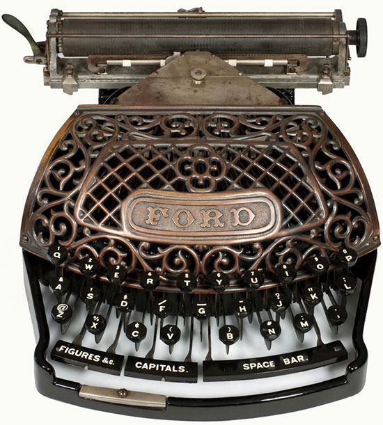 Read more about the article Lovely Antique Ford Typewriter