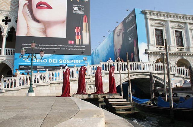 Read more about the article The Guards of Time – An Installation Art Project in Venice