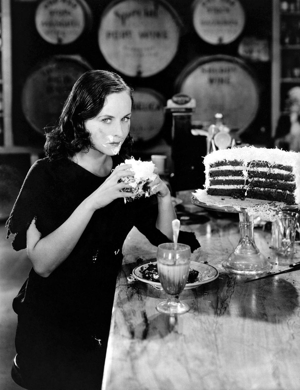 Read more about the article Vintage Actress Paulette Goddard in “Modern Times”