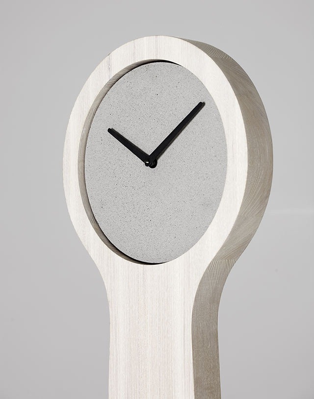 Read more about the article Minimalistic Concrete Clocks and Sculptures By Forsberg Form