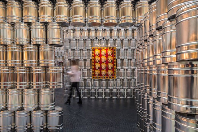 Read more about the article A Temporary Andy Warhol Art Museum Built with 1,500 Metal Cans